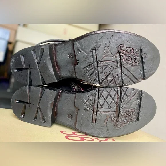 A.S.98 ASHER Fushcia Rub Off Riveted Italian Leather Boots •Size 7 / New in Box - Picture 5 of 9